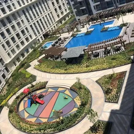 Cozy Moa Staycation Fast Wifi, Pool & Balcony
